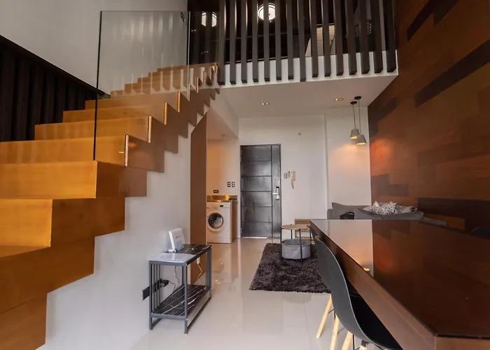 Stayhere Luxury 2 Bed Avant@fort Amazing View Apartment Manila