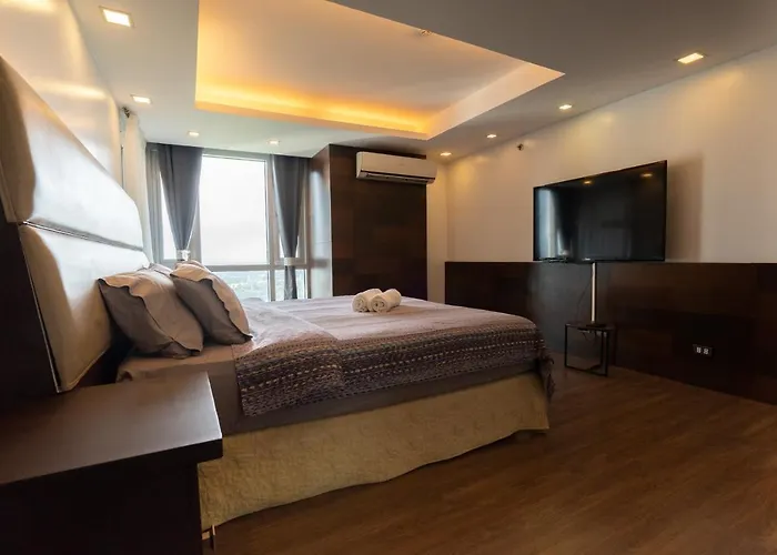 Apartment Stayhere Luxury 2 Bed Avant@fort Amazing View